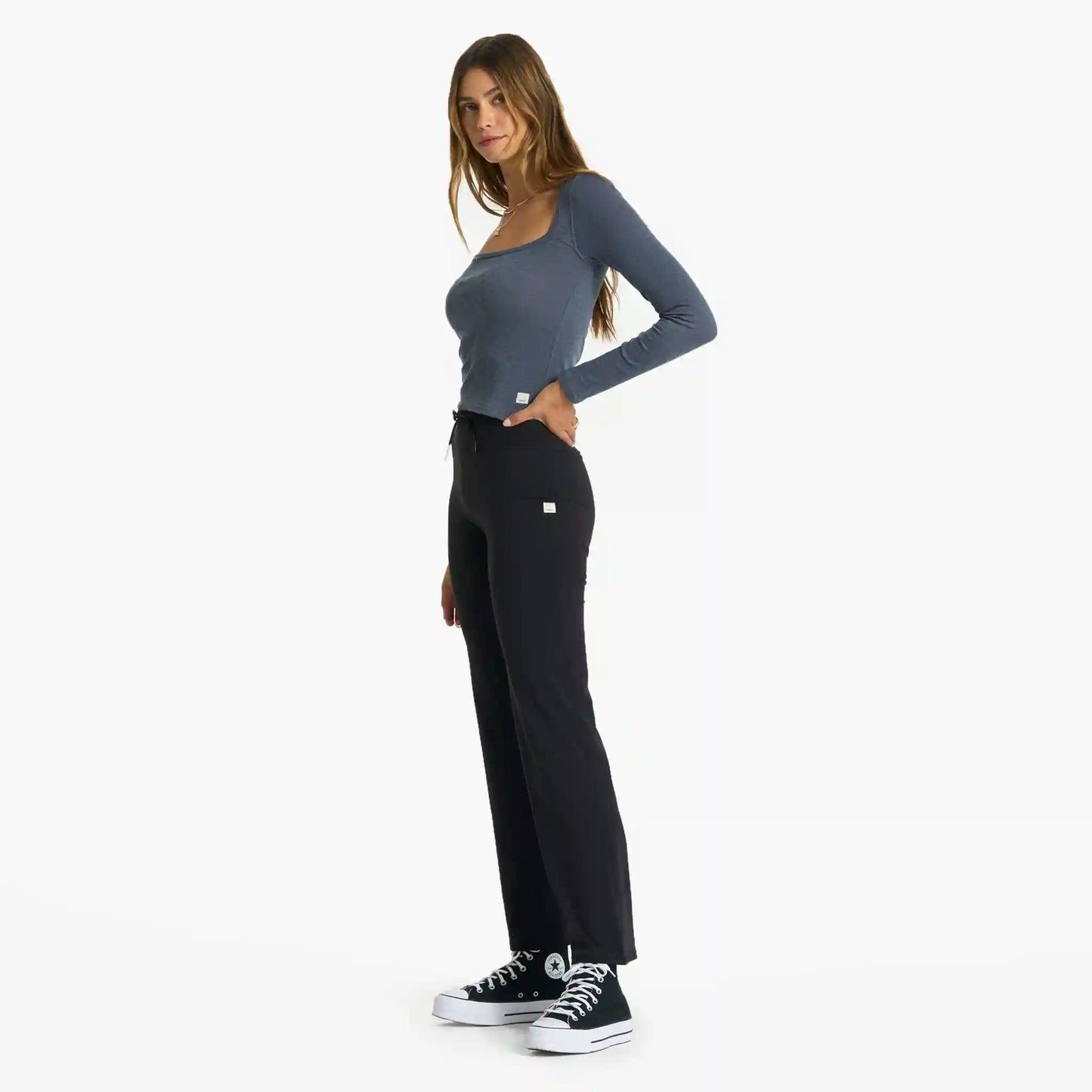 Long-Sleeve Sunrise Square Neck