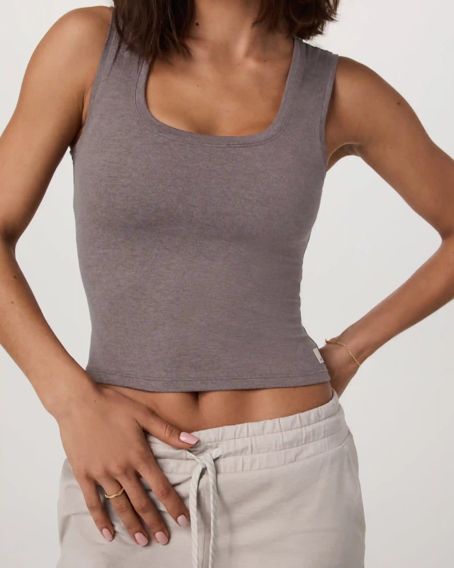 Halo Essential Scoop Tank
