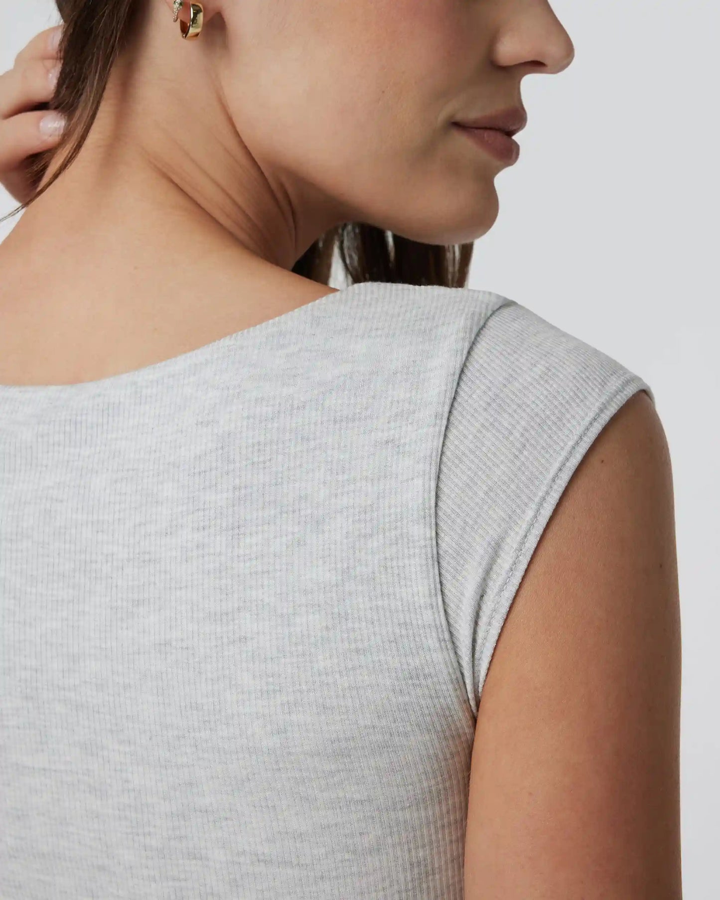 Sleeveless Cove V Neck