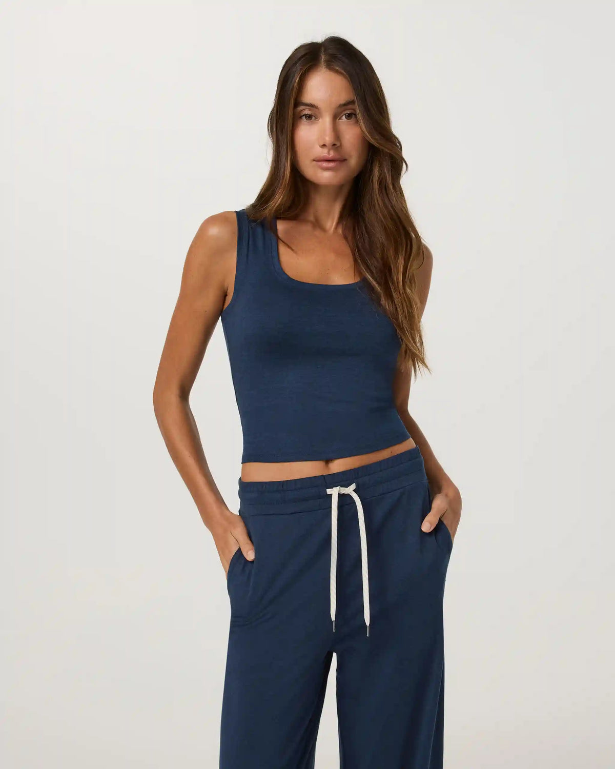 Halo Essential Scoop Tank