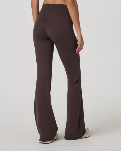 Vuori AllTheForm™ Flare - Short