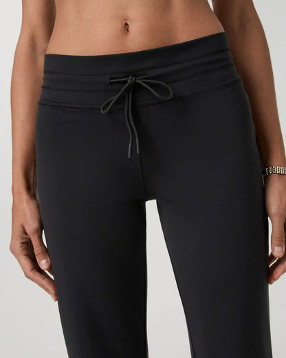 Daily Form Ankle Pant