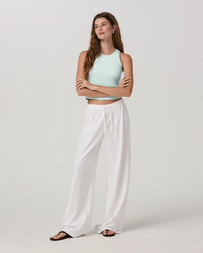 Pose Plyo Tank
