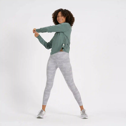Crescent Half Zip