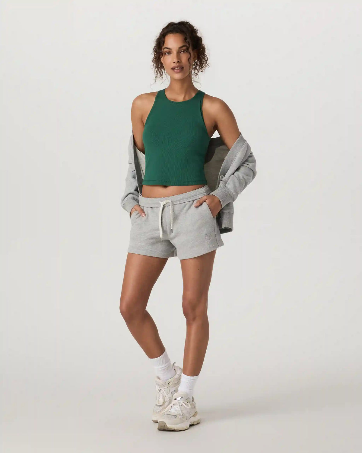 Pose Plyo Tank