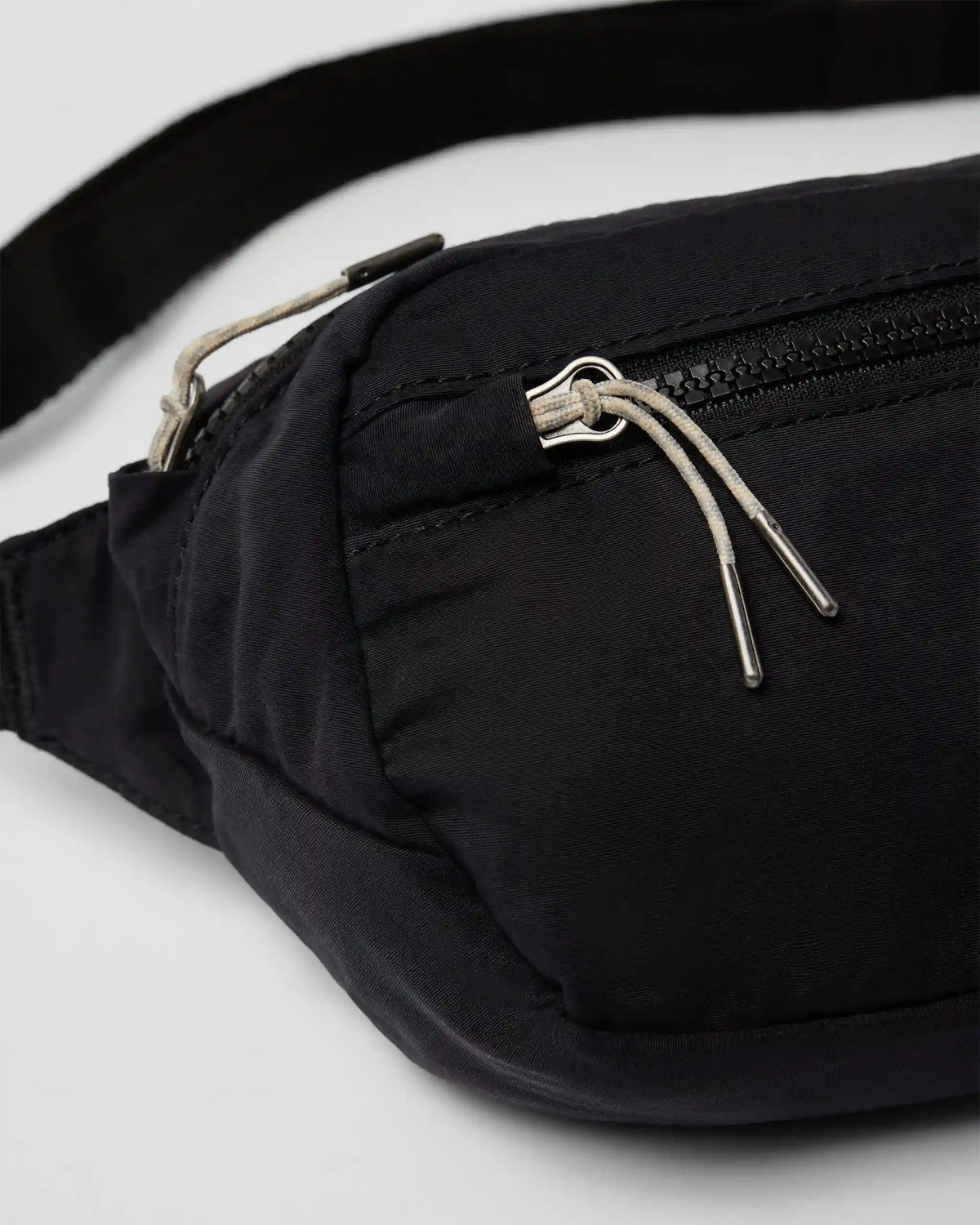 Vuori Hip Pack