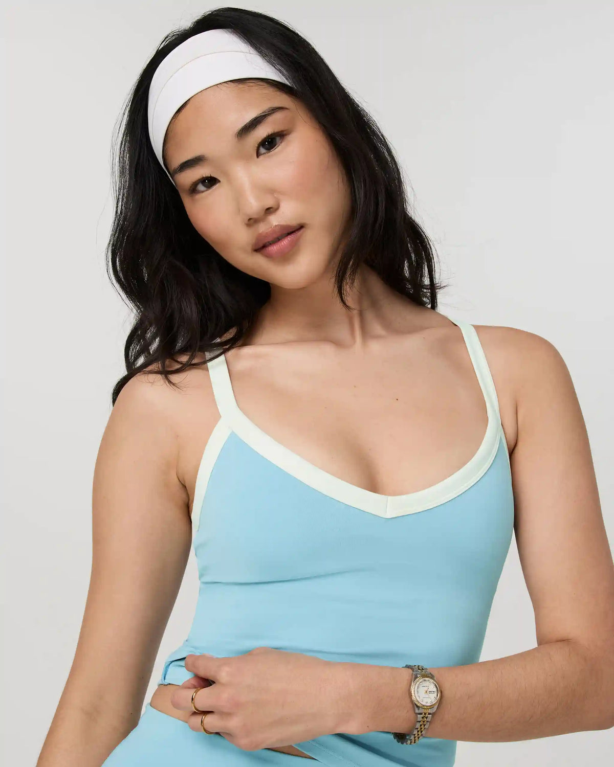 Vuori AllTheForm™ V Neck Tank