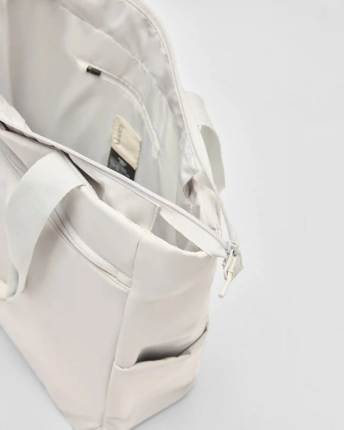 V1 Convertible Tote Bag 2.0