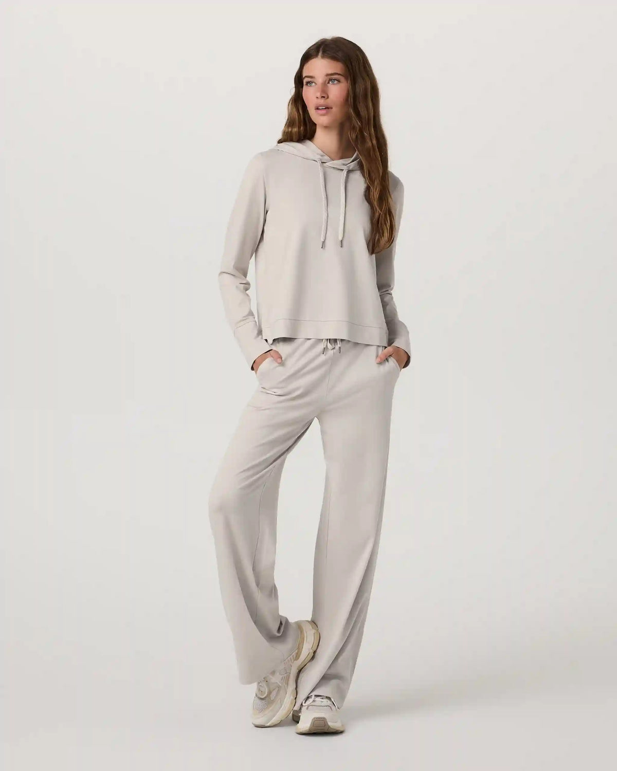 Halo Essential Hoodie