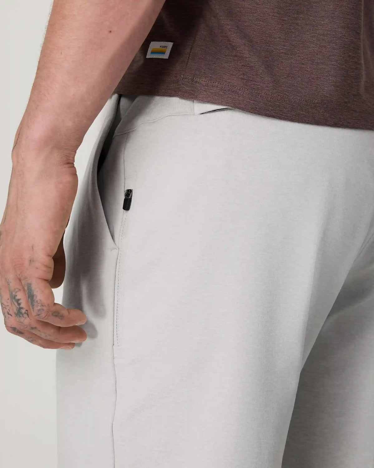 Coronado Short 8"