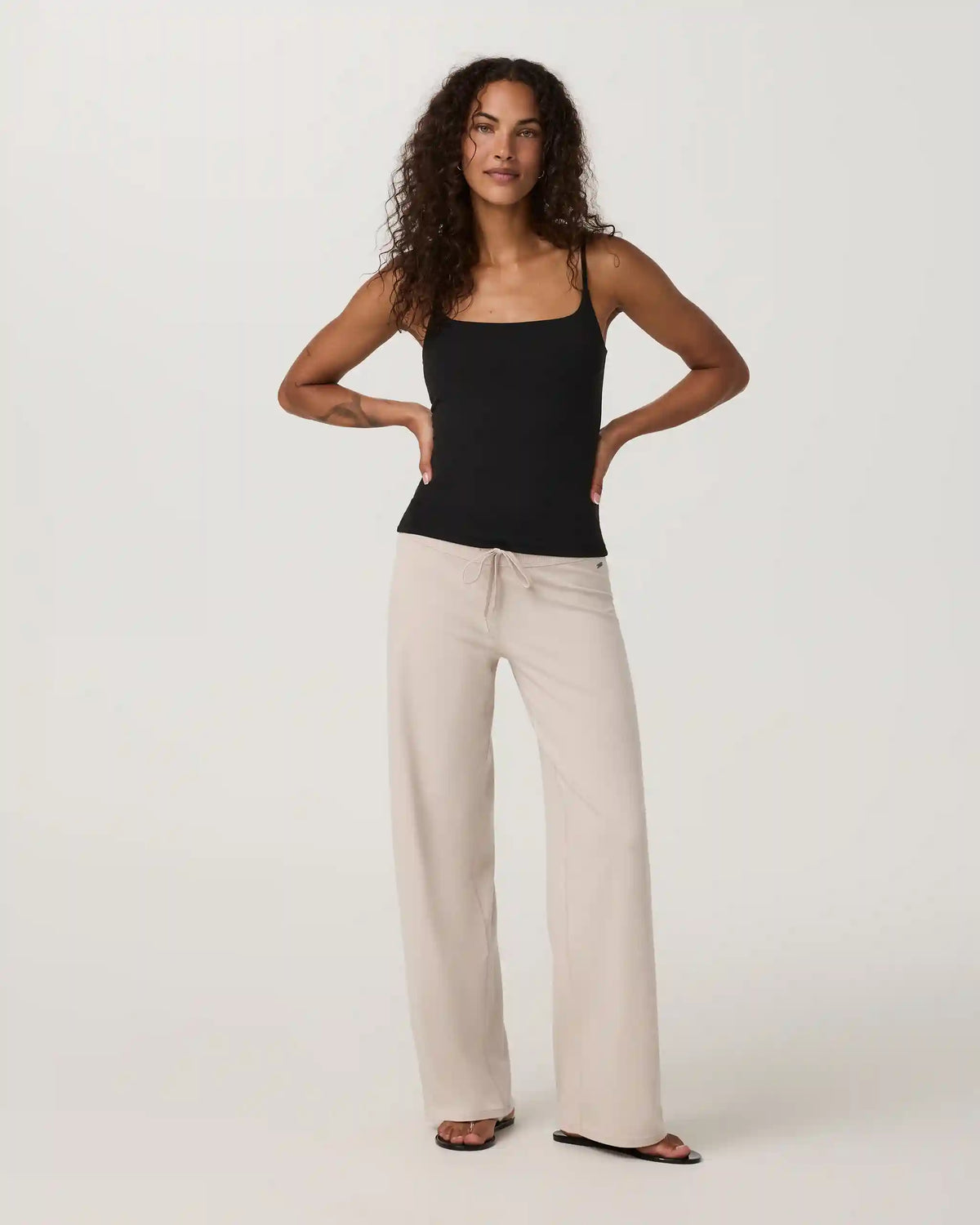 Vuori AllTheFeels™ Cami Long