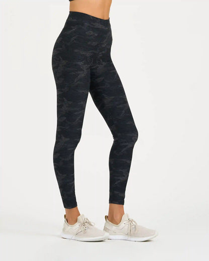 Clean Elevation Legging