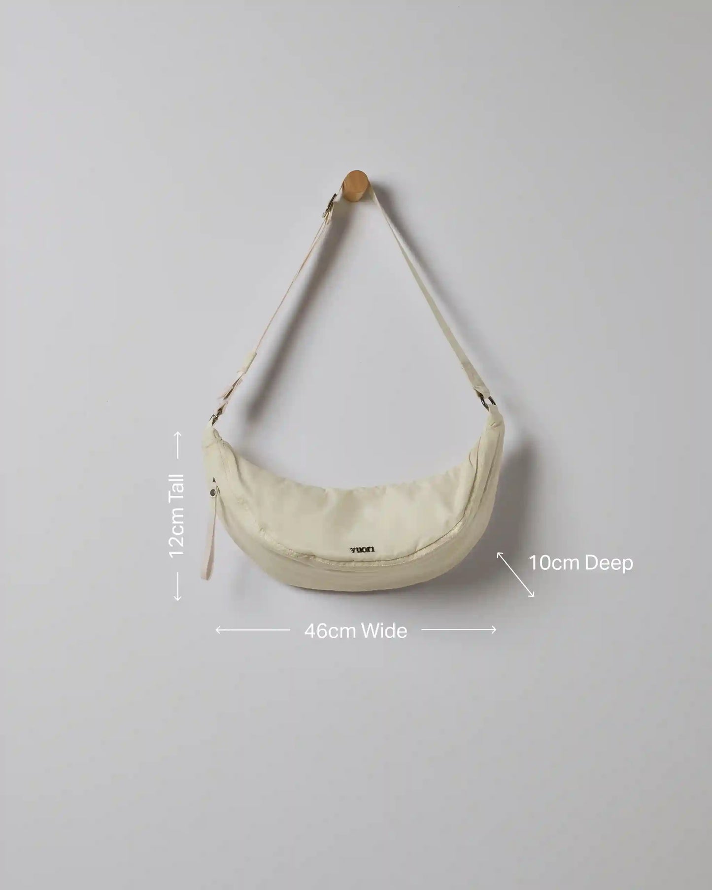 Vuori Arden Crescent Sling