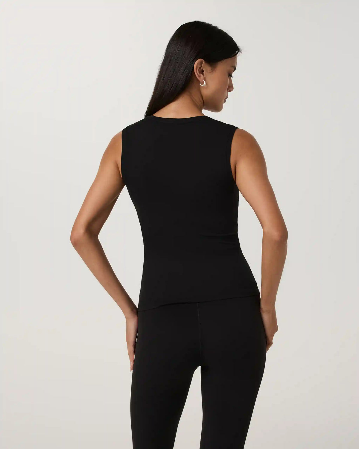 Halo Essential Scoop Tank