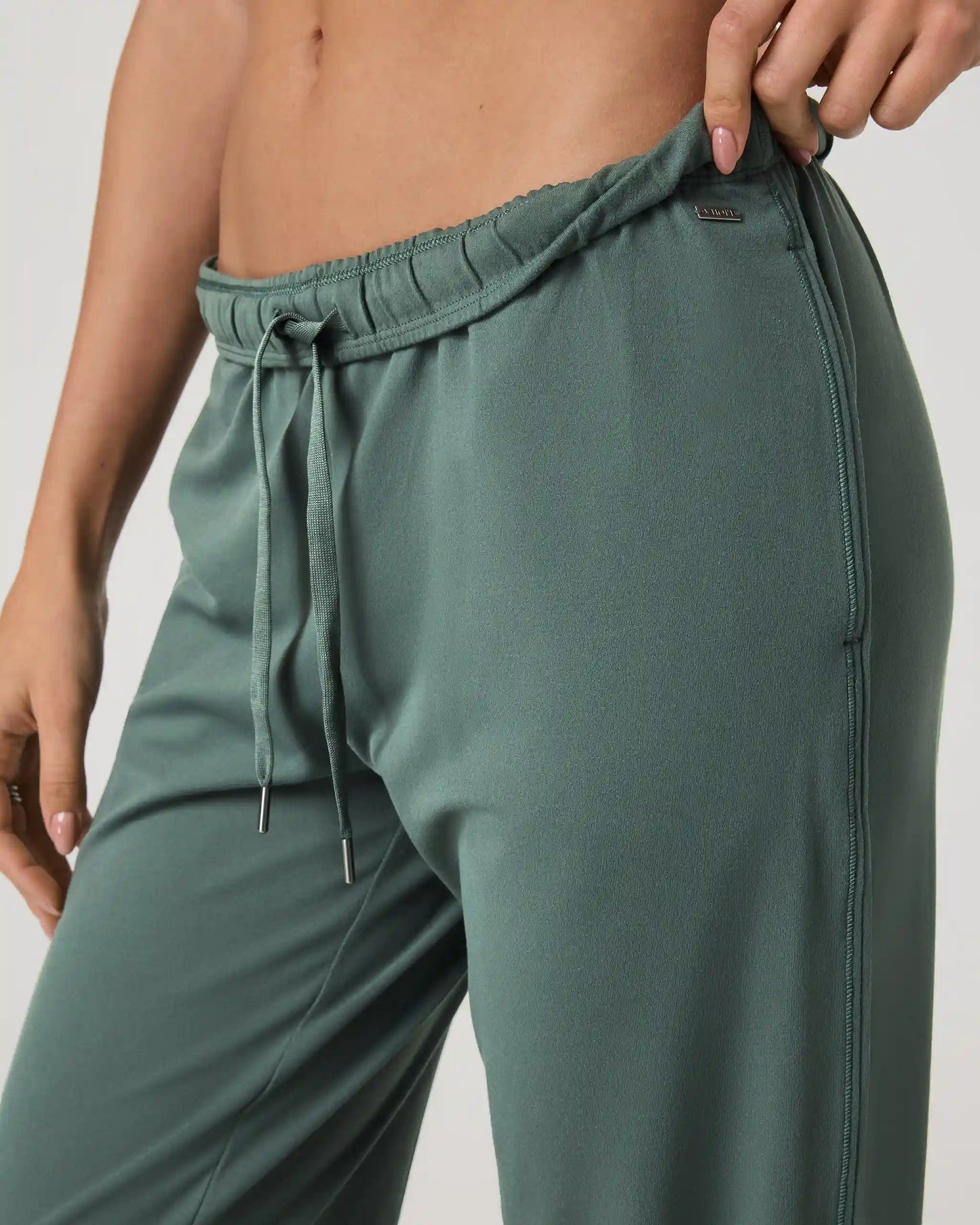Halo Modern Sweatpant