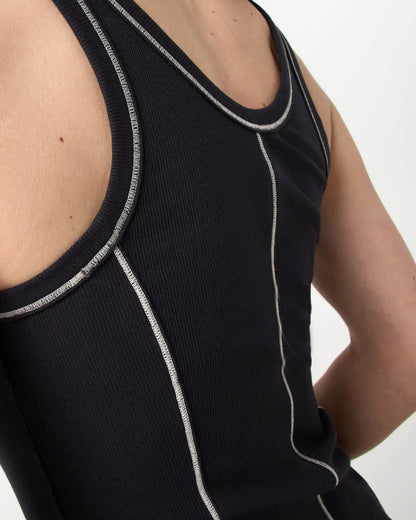 Pose Seams Tank