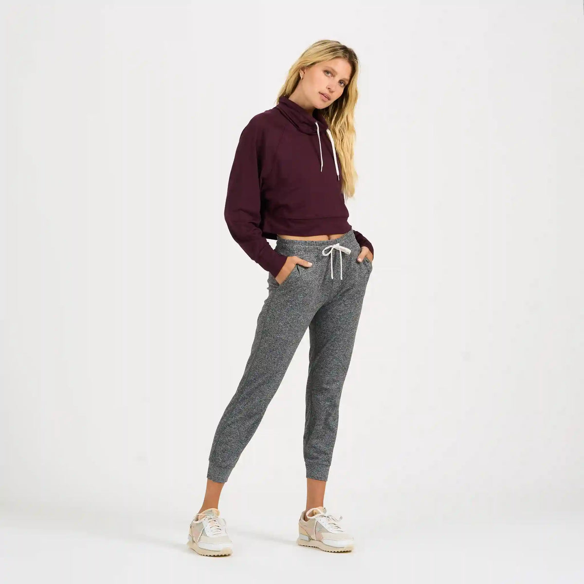 Halo Crop Funnel Neck