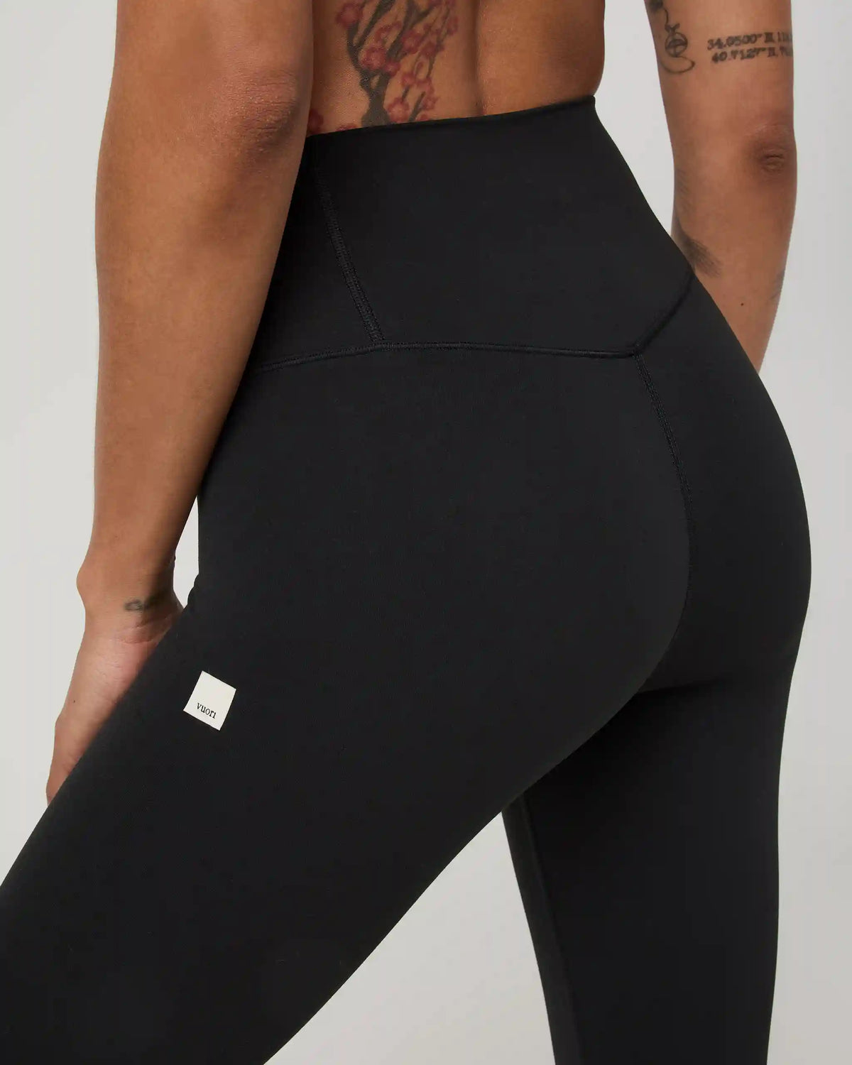 Vuori AllTheFeels™ Crop Legging