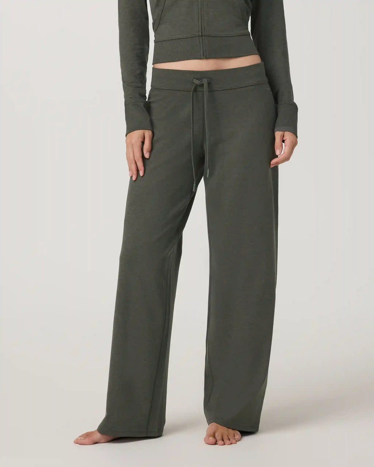 Halo Low Rise Straight Leg Pant - Short