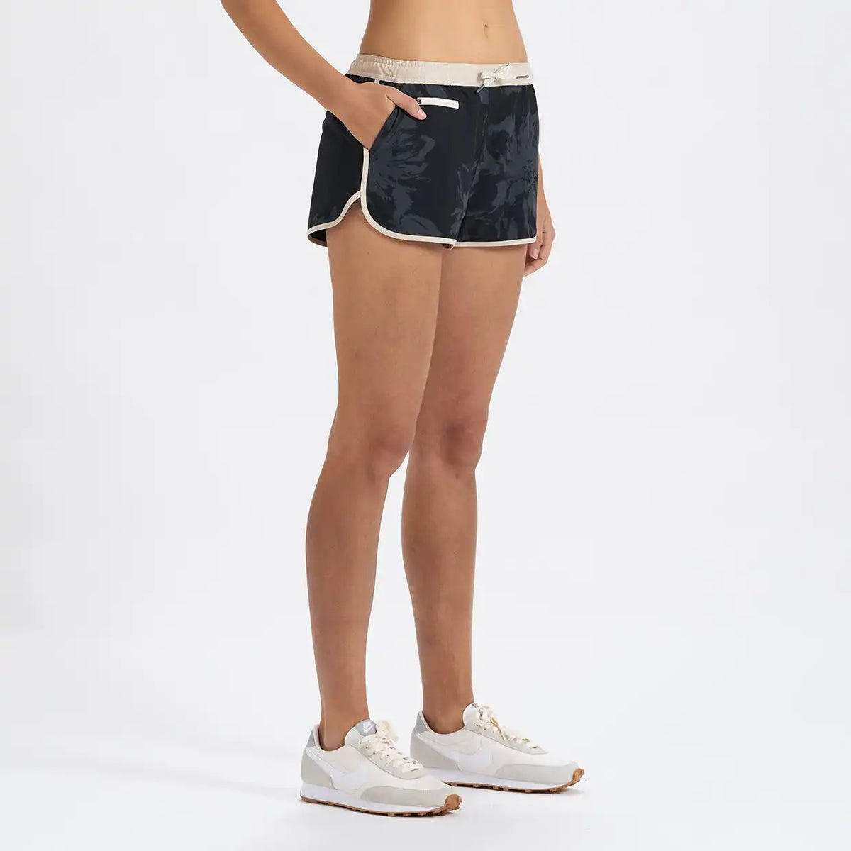 Tavi Short
