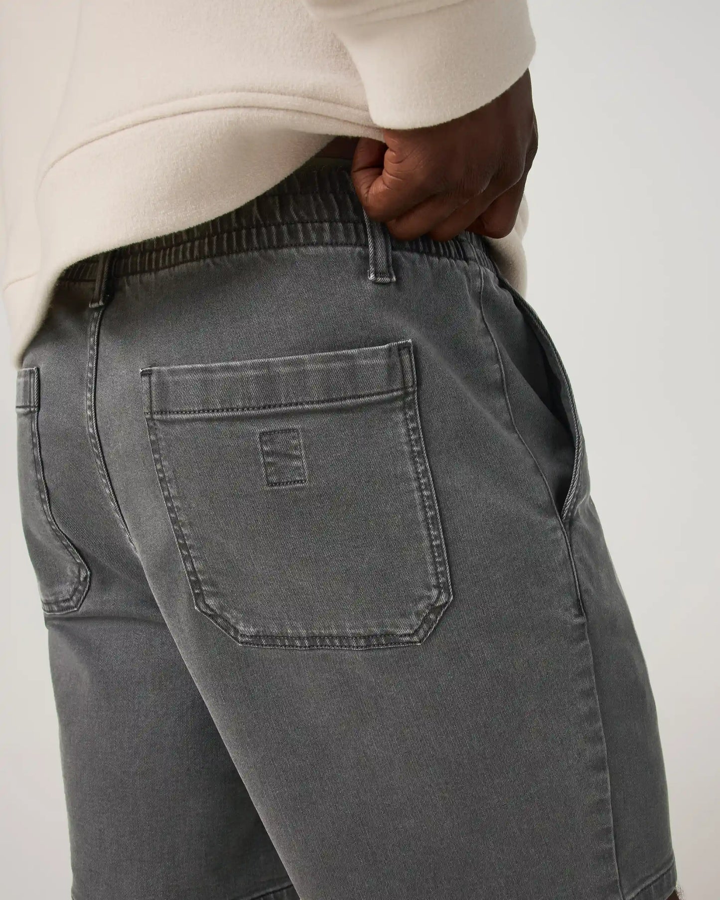 Benton Twill Elastic Waist Short 8"