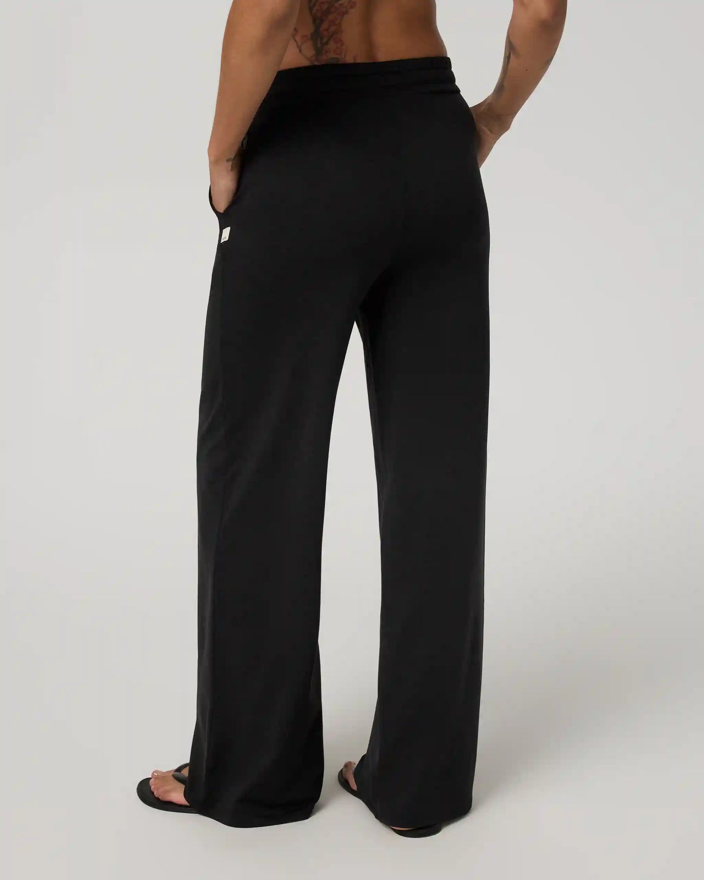 Halo Essential Wideleg Pant - Short