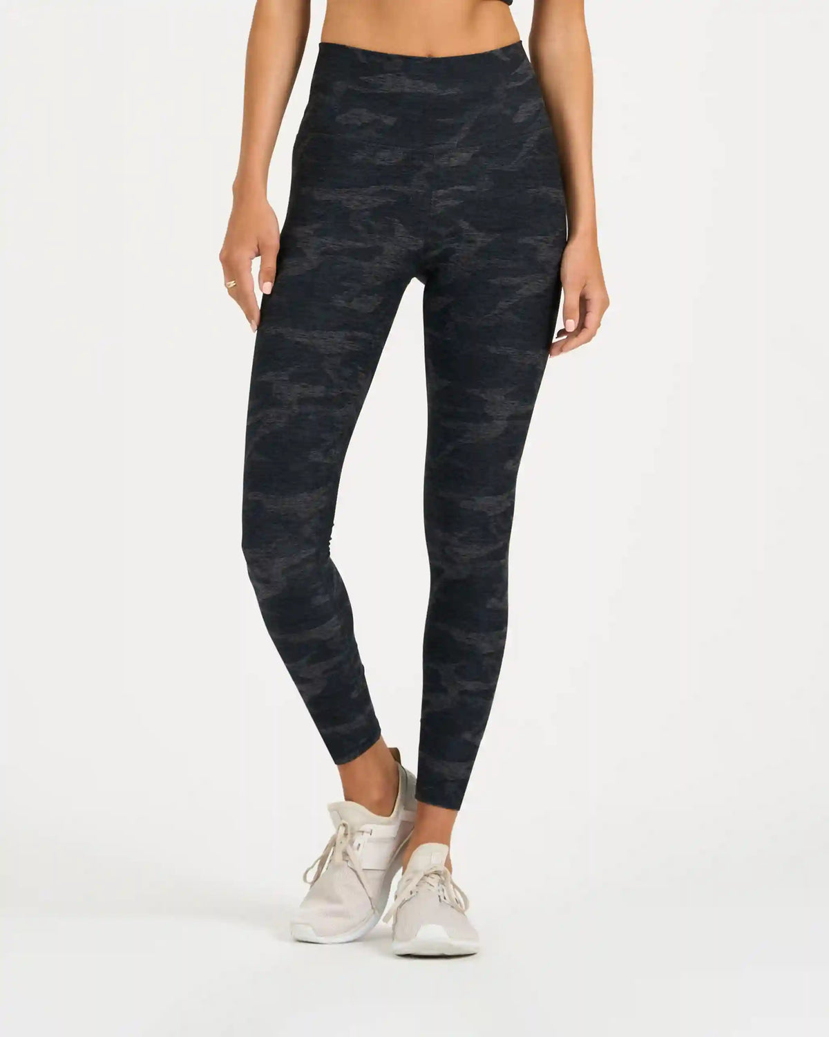 Clean Elevation Legging