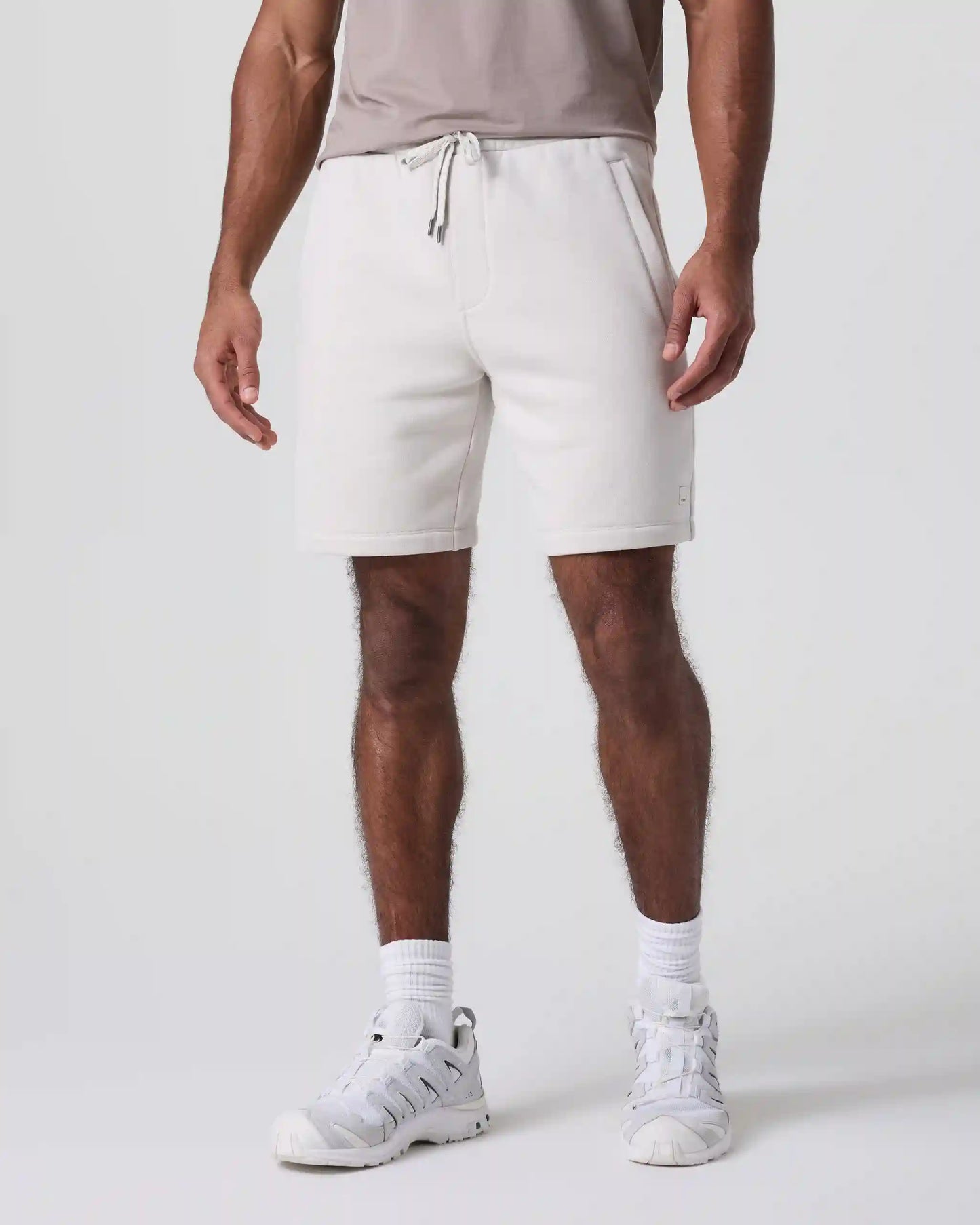 Seaside Short 8"