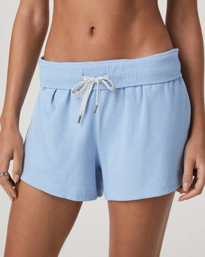 Pose Short