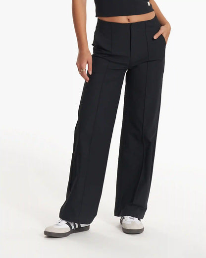 Womens Vuori Meta™ Wideleg Pant - Short