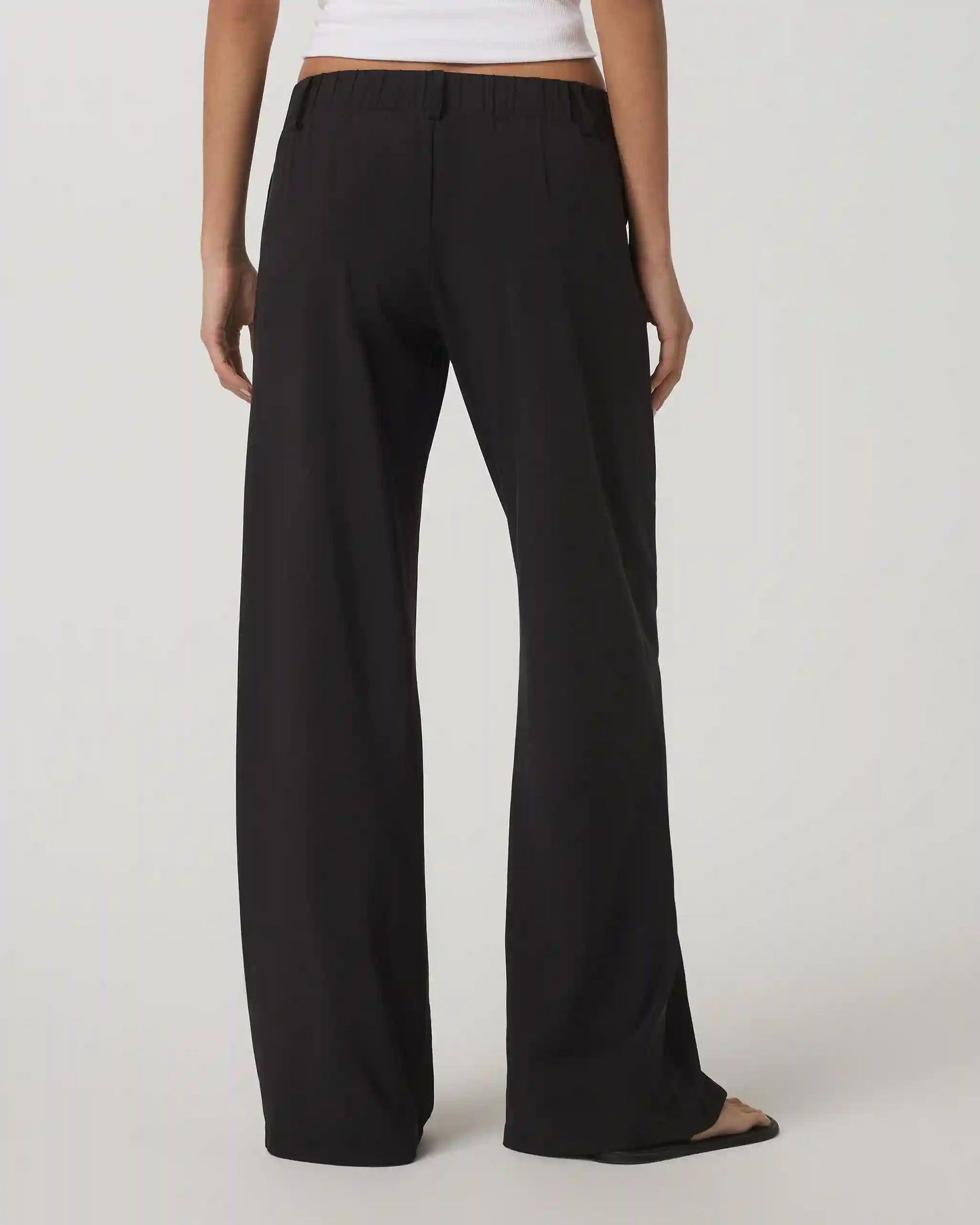 Villa Wideleg Trouser - Short