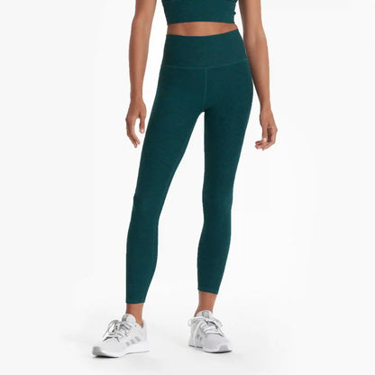 Clean Elevation Legging-Short