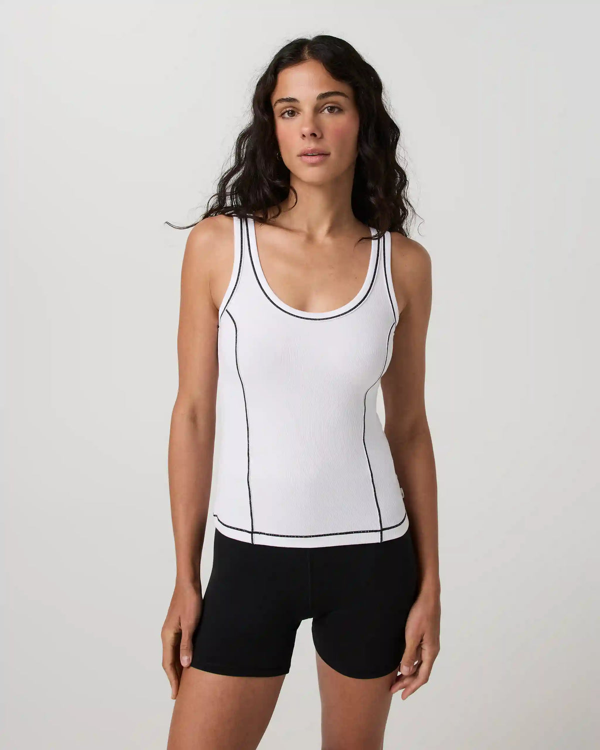 Pose Seams Tank