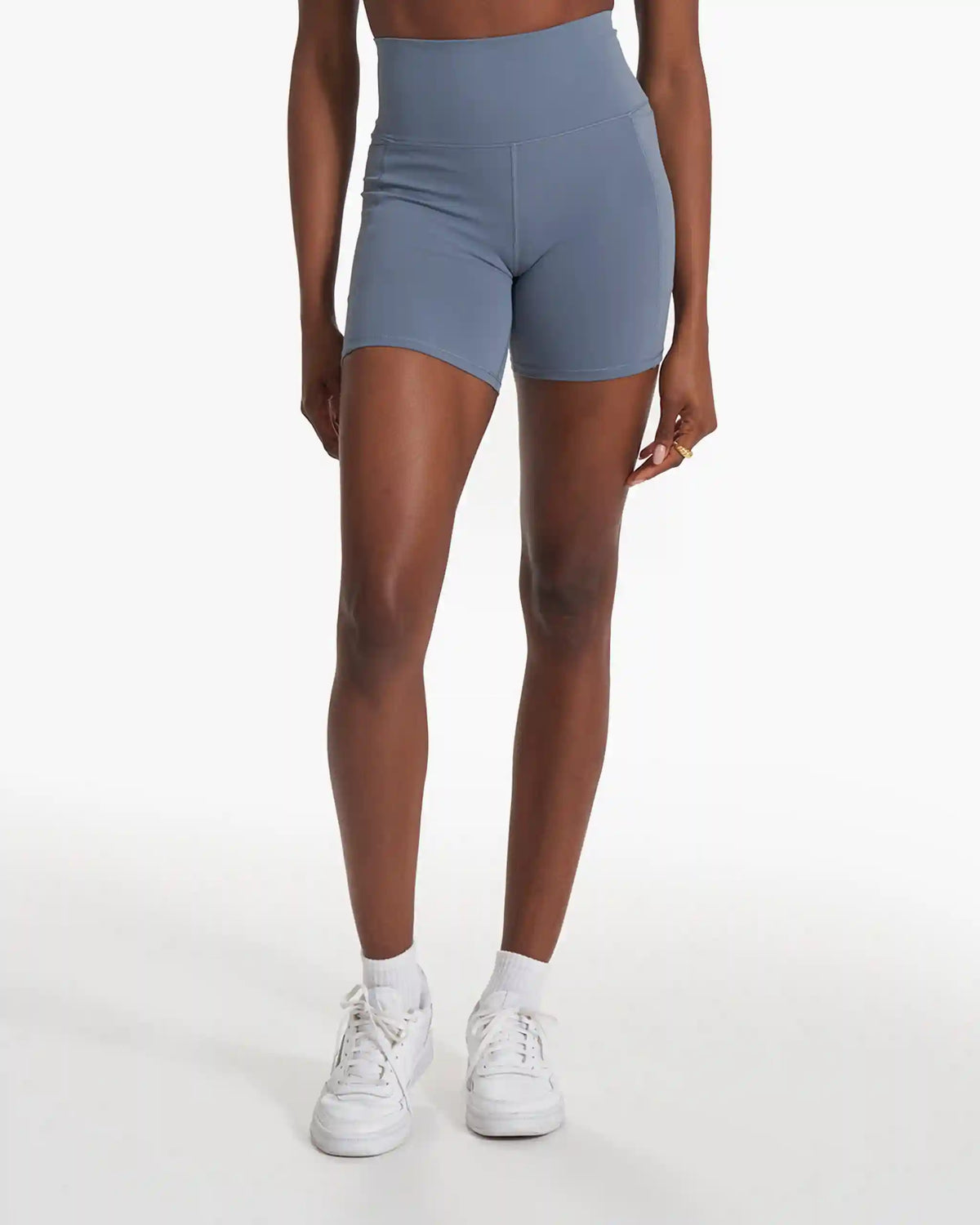 Studio Pocket Short