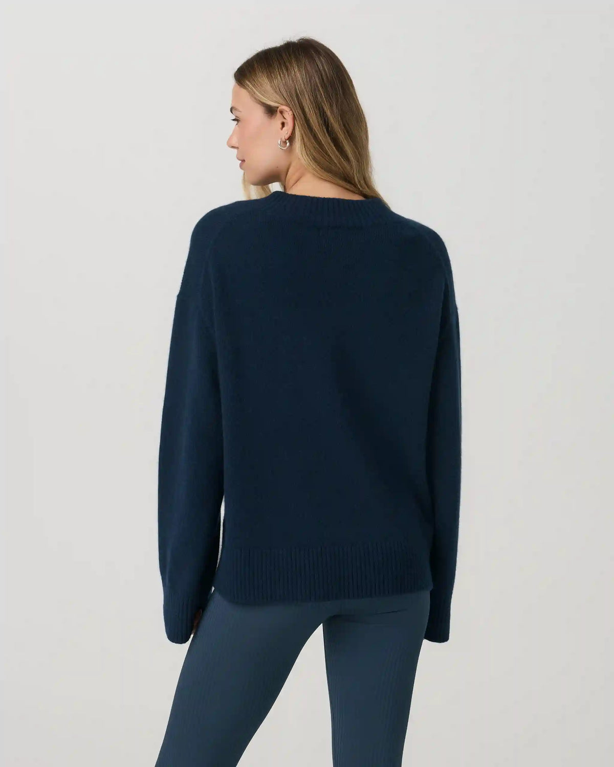 Émilie Cashmere Oversized V-Neck