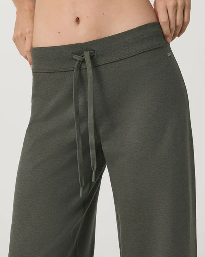 Halo Low Rise Straight Leg Pant