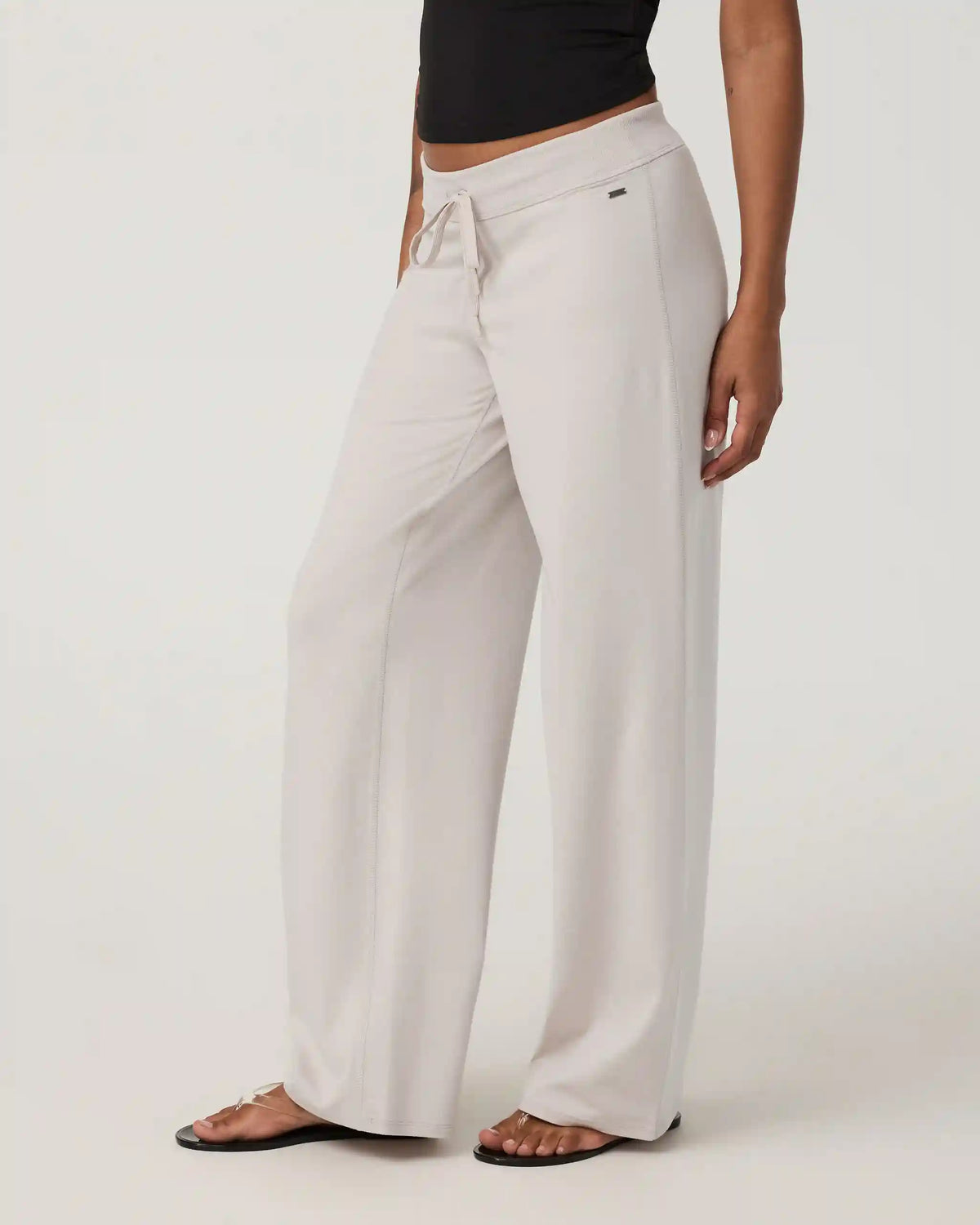 Halo Low Rise Straight Leg Pant - Short