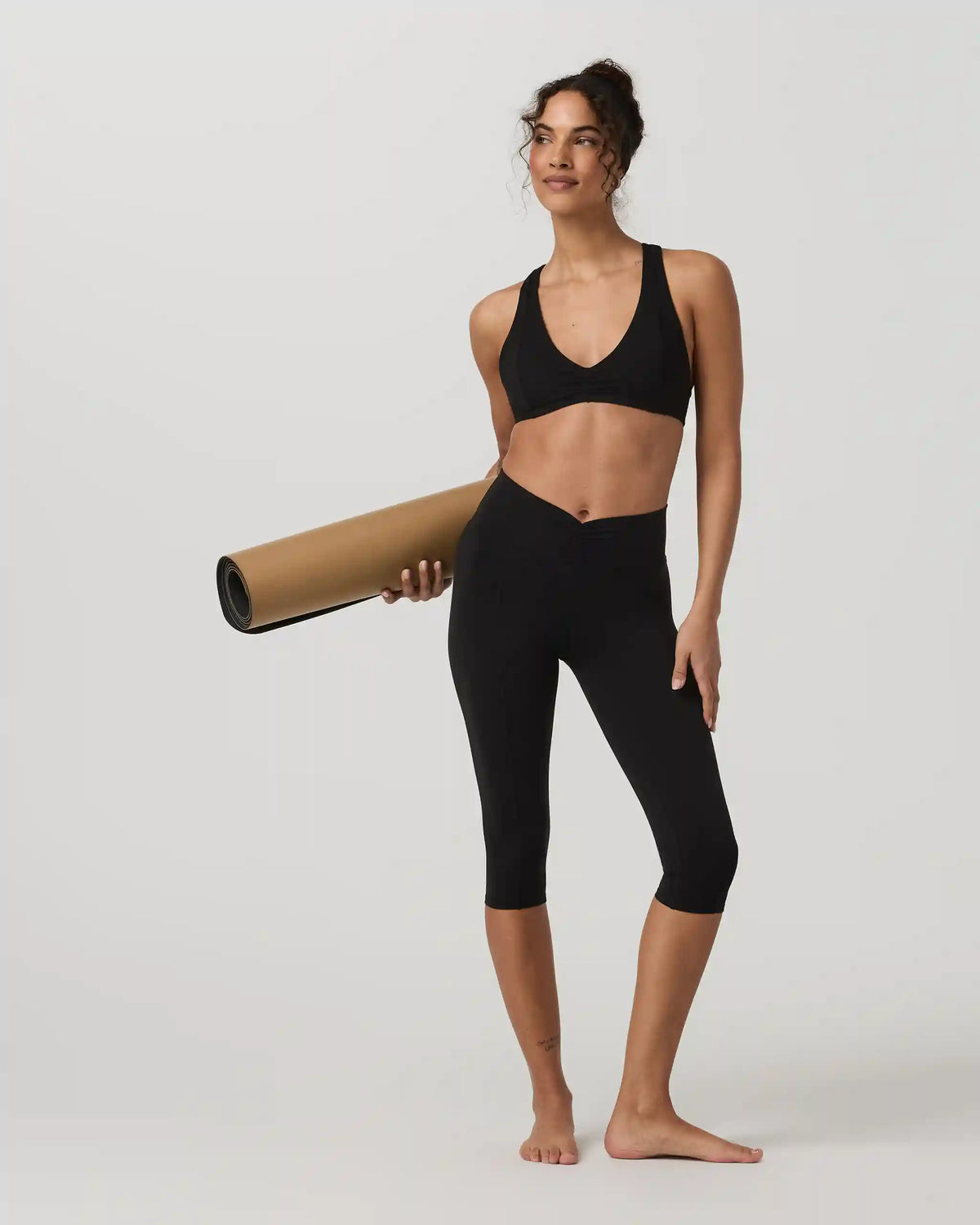Vuori AllTheFeels™ Shirred Crop